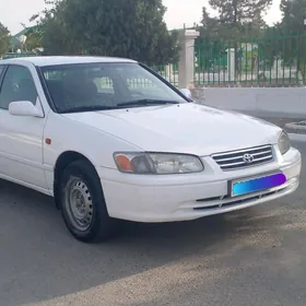 Toyota Camry 2000