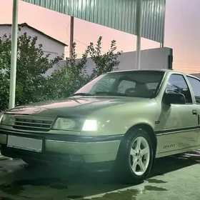 Opel Vectra 1990