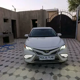 Toyota Camry 2022