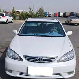Toyota Camry 2004