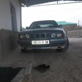 BMW 325 1991