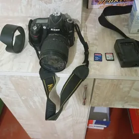 Nikon D90