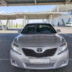 Toyota Camry 2010