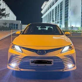 Toyota Camry 2020
