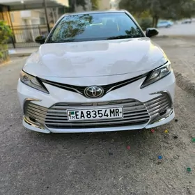 Toyota Camry 2022