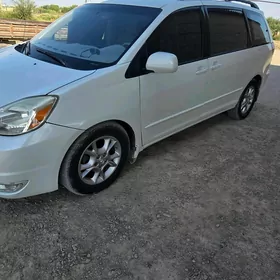 Toyota Sienna 2005