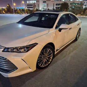 Toyota Avalon 2019