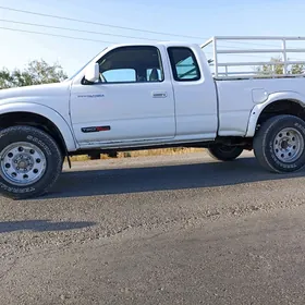 Toyota Tacoma 2003