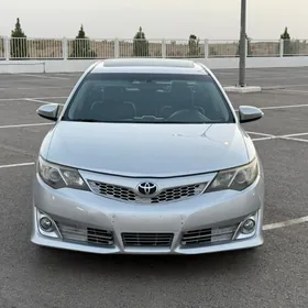 Toyota Camry 2013
