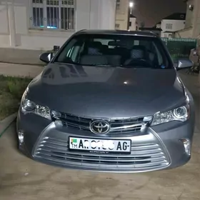 Toyota Camry 2017