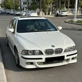 BMW E39 1999