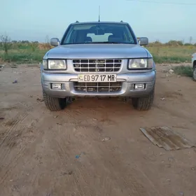 Opel Montarey 2003