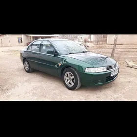 Mitsubishi Lanser 1999