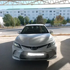 Toyota Camry 2022
