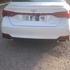 Toyota Avalon 2022