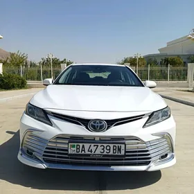 Toyota Camry 2020