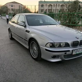 BMW E39 2000