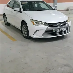 Toyota Camry 2015