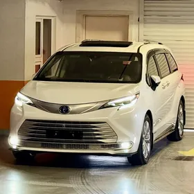 Toyota Sienna 2022