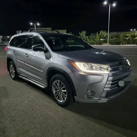 Toyota Highlander 2018