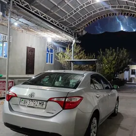 Toyota Corolla 2015