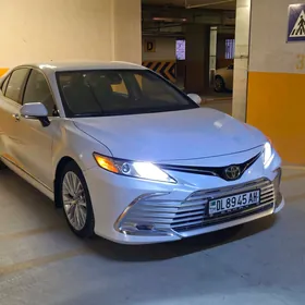 Toyota Camry 2018
