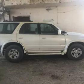 Toyota 4Runner 2000