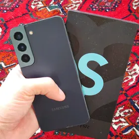 Samsung S22