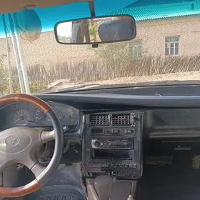 Toyota Corona 1993