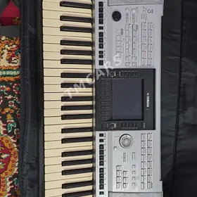 Yamaha 3000