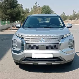 Mitsubishi Outlander 2022