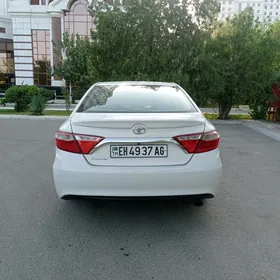 Toyota Camry 2017