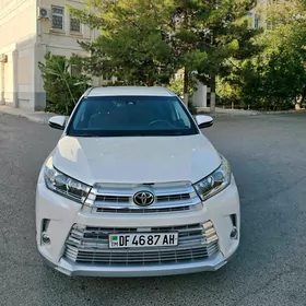 Toyota Highlander 2019
