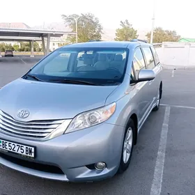 Toyota Sienna 2016