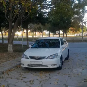 Toyota Camry 2004