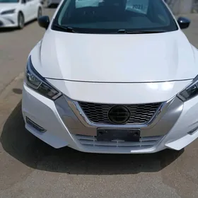 Nissan Versa 2021