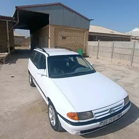 Opel Antara 1992
