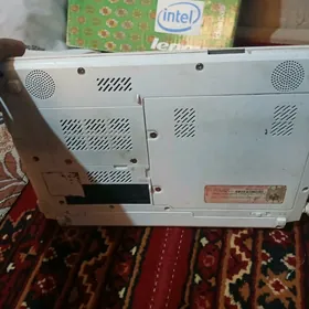 Lenovo ekrani goyen palta isly