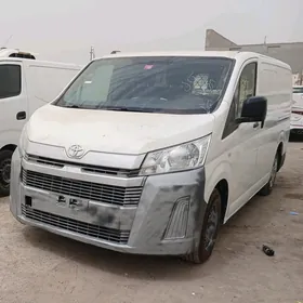 Toyota Hiace 2020