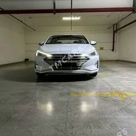 Hyundai Elantra 2019