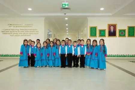Türkmenistanyň Prezidenti «Garaşsyzlygyň merjen däneleri» bäsleşigine gatnaşyjylary gutlady
