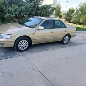 Toyota Camry 2000