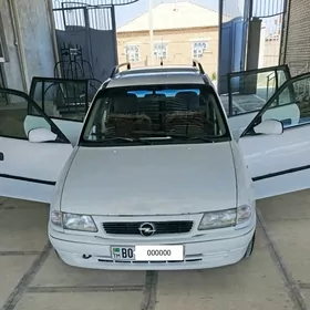 Opel Astra 1995