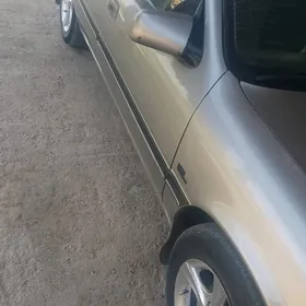 Opel Vectra 1990
