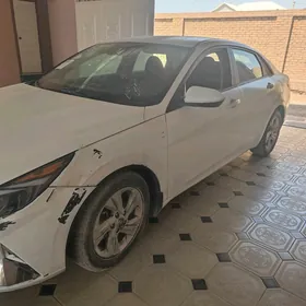 Hyundai Elantra 2021