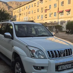 Toyota Land Cruiser Prado 2005
