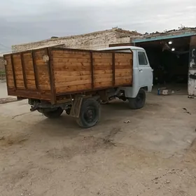 UAZ 452 1989
