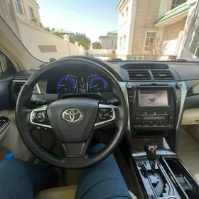 Toyota Camry 2015