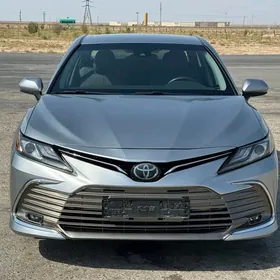 Toyota Camry 2020