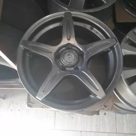 R15 carolla diska